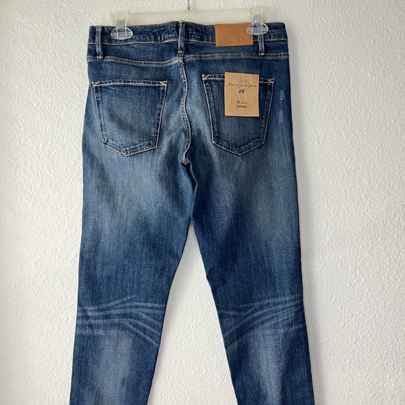 HM L.O.G.G Boyfriend Blue Distress Jeans Size 26. - Picture 7 of 9
